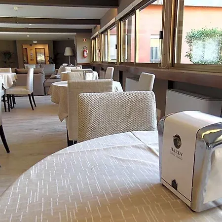 Welcome Hotel 3*