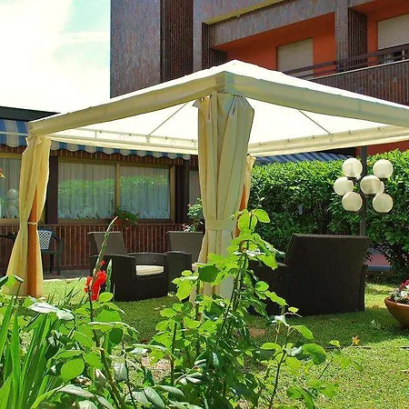 Hotel Welcome 3*