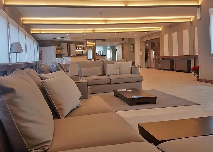 米兰欢迎您酒店 3*