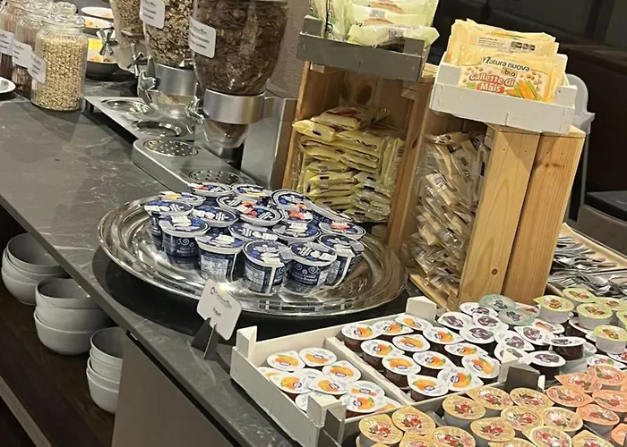 酒店 米兰欢迎您酒店 米兰