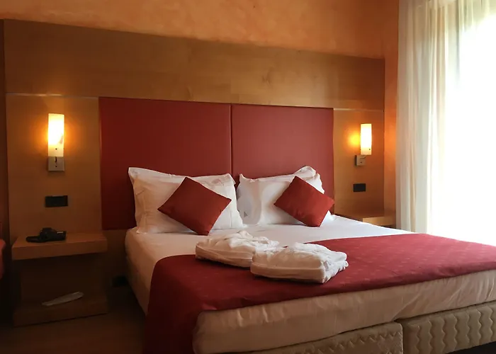 酒店 米兰欢迎您酒店 3*