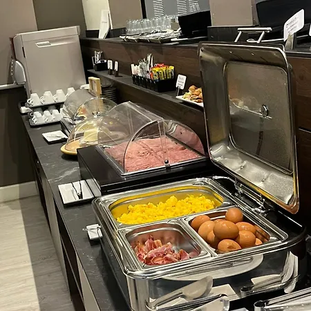 Welcome Hotel